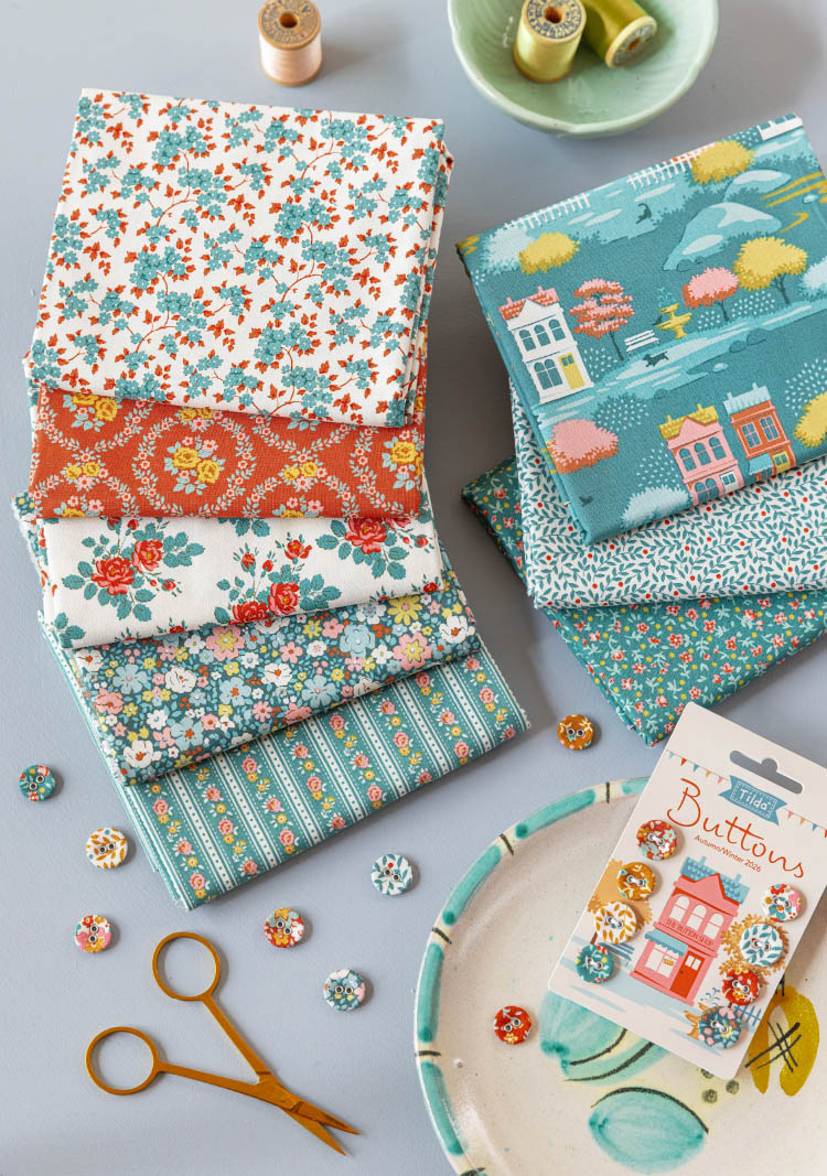 300275 TILDA VILLAGE LIFE PACK 5 FAT QUARTERS PETROL - Imagen 2